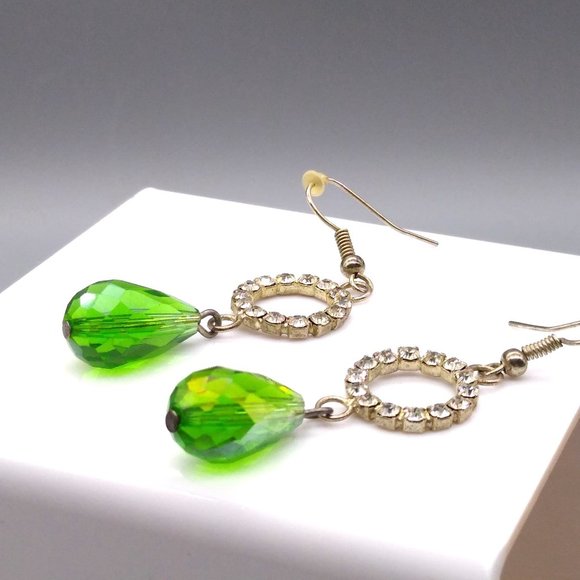 Green Teardrop Dangle Earrings, Vintage Clear Crystal Ring and Bright Faceted AB - Picture 2 of 4